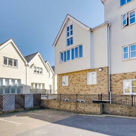 Beach Retreat Broadstairs Exterior photo