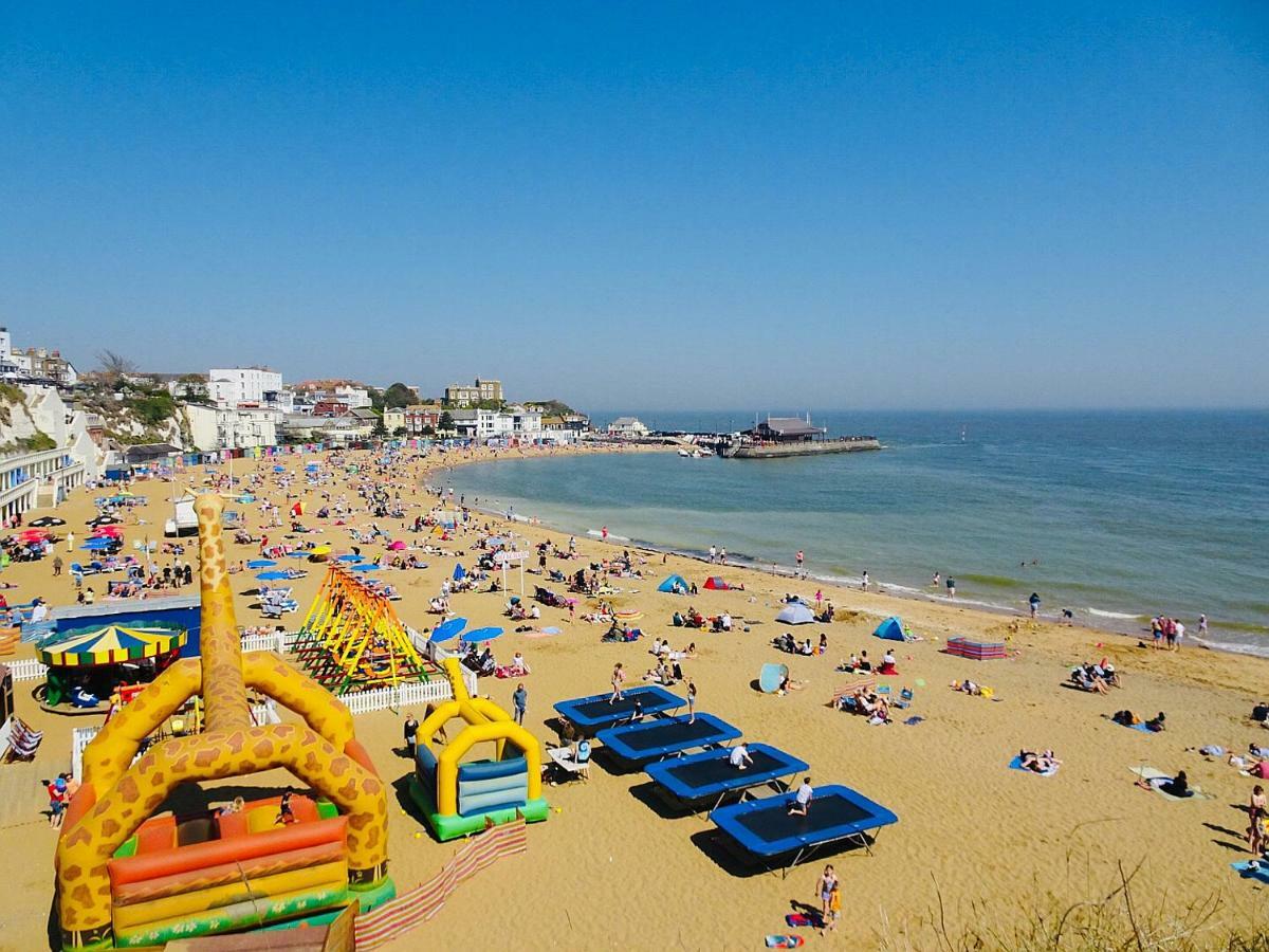 Beach Retreat Broadstairs Exterior photo